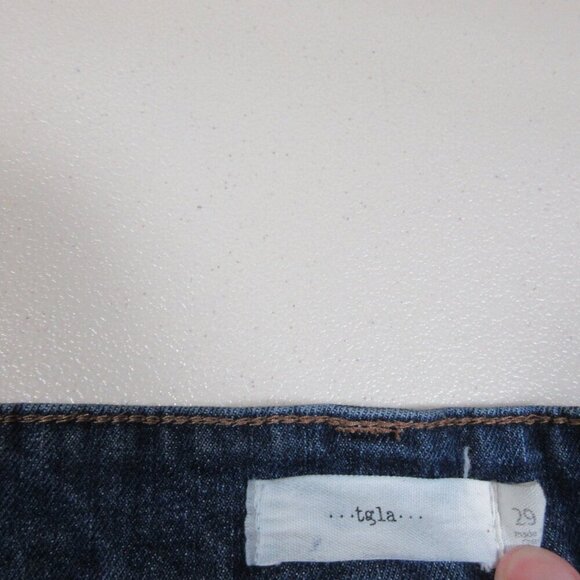 tgla womens dark wash distressed rawhem stretch high rise jean shorts 29 EUC - Picture 3 of 5